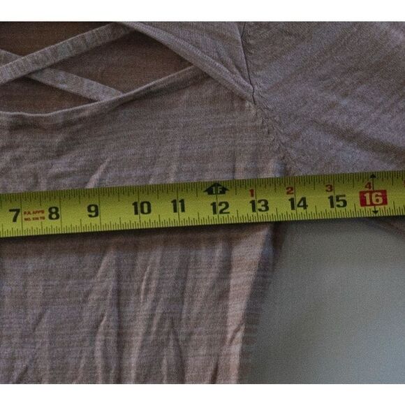 G‎ by GUESS Women's Top Sweater Shirt Cutout Tan Size S - Picture 2 of 4